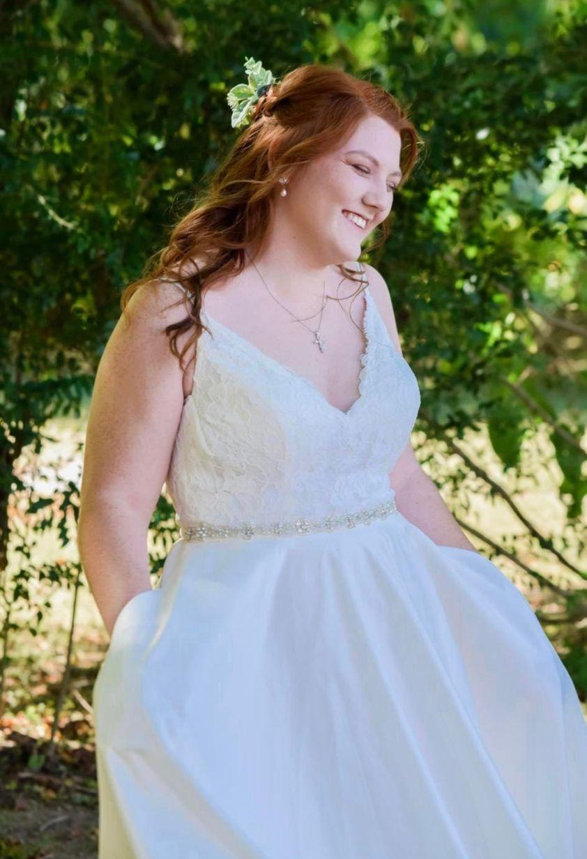 Madison Leath on her wedding day at the Historic Hayes House